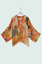 Mini Kimono, Fans Scarlet