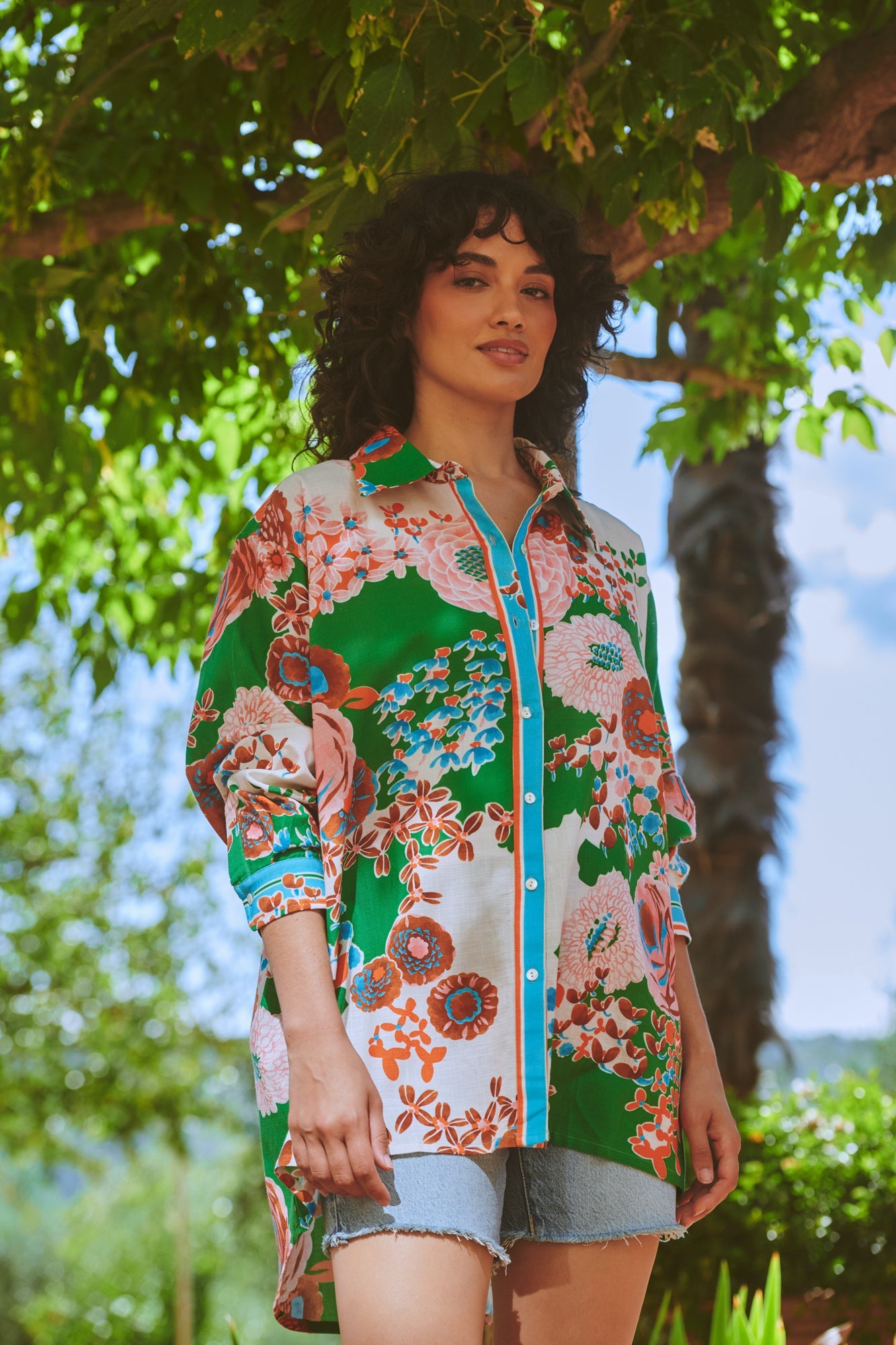 Oversized Shirt, Kitsch Bouquet