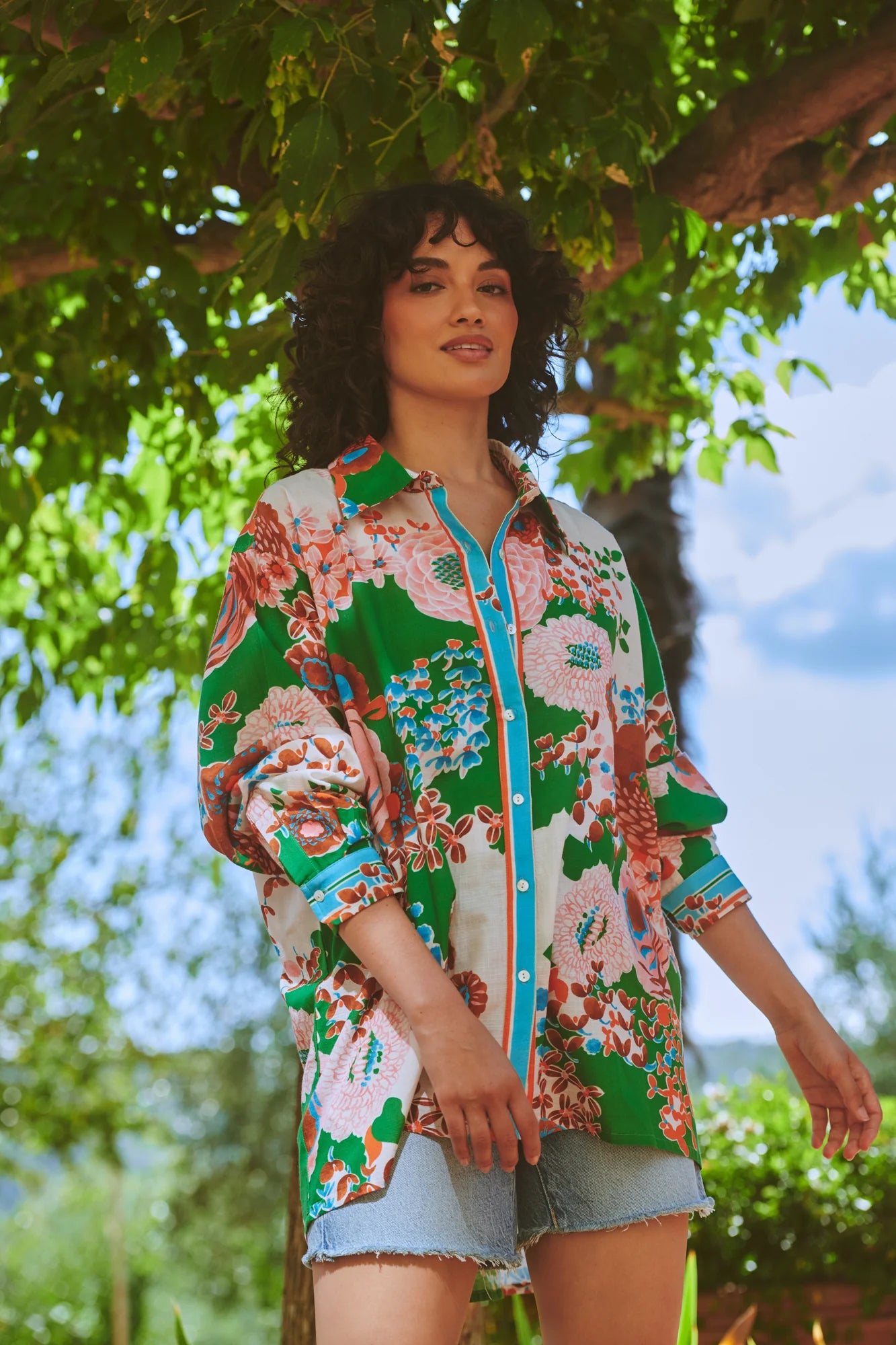 Oversized Shirt, Kitsch Bouquet