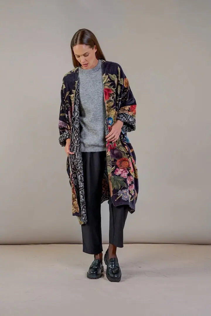 Grande Kimono, Primula Black Velvet