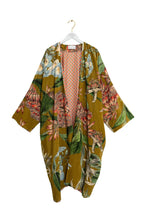 Velvet Grande Kimono, Rhodoleia Gold