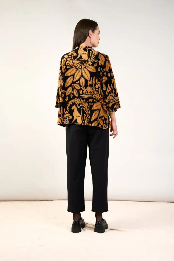 Samettijakku, Sphinx Black Velvet