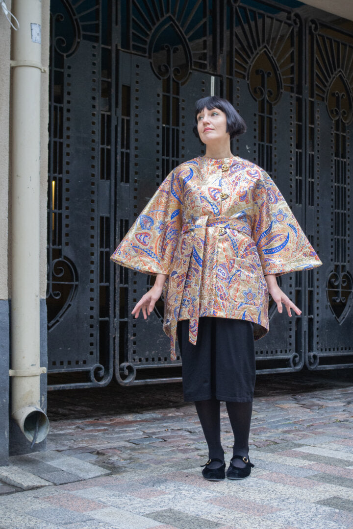 Takki, Pelerine, Gloriously Golden