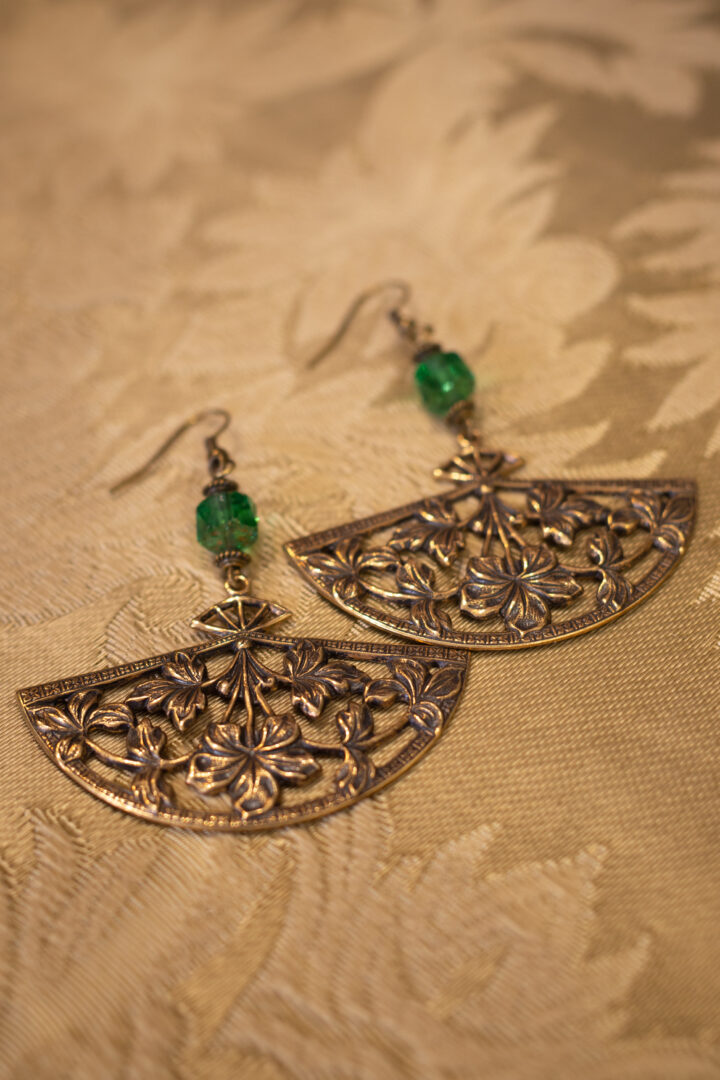 Korvikset, Tea In The Garden, Green