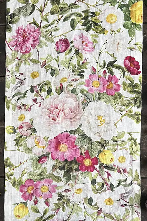 Pellavainen Kaitaliina, Rose Flower Garden